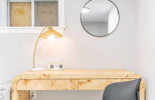 Constable Hook Apartment | Cozy Private Room in Shared Space NYC Light Rail