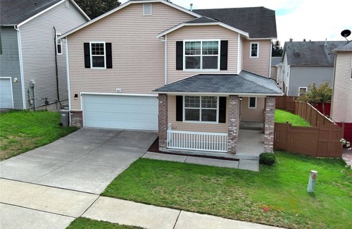 Covington House | Cozy Private Room w/Car Rent Option in Owner-Occupied Home with Modern Comforts