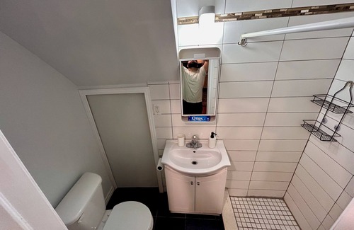 Richmond Hill Apartment | Cozy Private Studio Apartment + Parking, Great for Toronto Commuters