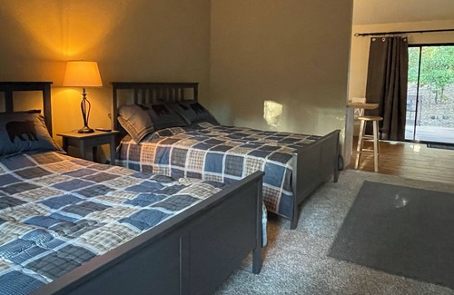 Pollock Pines Apartment | Cozy Private Studio with Separate Entrance, Ensuite Bathroom, and Kitchenette