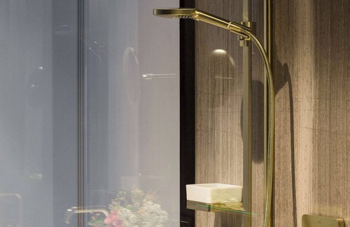 Wilde Zee Apartment | Cozy & private suite with cathedral view