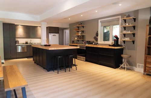 Salem Apartment | Cozy Private Suite with Year-Round Hot Tub