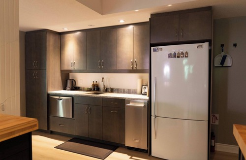 Salem Apartment | Cozy Private Suite with Year-Round Hot Tub