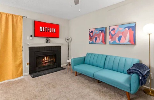 Matthews Apartment | Cozy Queen City Getaway | 15 minutes from Uptown