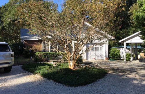 Sunset Beach House | Cozy, Quiet, 1.8 Miles From Sunset Beach! WiFi, Cable, Pets OK!