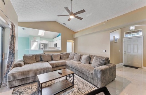 Port Saint Lucie House | Cozy Quiet 3 BR 2 BA Near I-95!