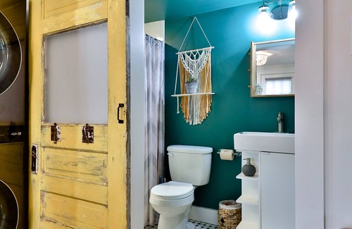 Elmwood Area Apartment | Cozy, quiet, and private guest house central to Abilene!