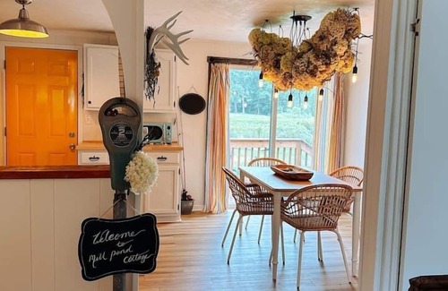 Dowagiac House | Cozy Quiet at Mill Pond Cottage