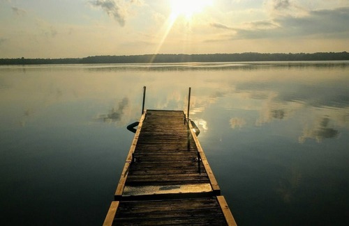Grey Highlands Cottage | Cozy, quiet cottage on Lake Eugenia - only 5 mins from Beaver Valley Ski Resort.