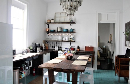 Seventh Ward Cottage | Cozy & Quiet Cottage, 10 blocks to French Quarter! Use of 4 Bikes!