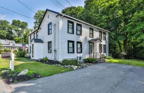 Salem Apartment | Cozy & Quiet Escape Near Shopping & Restaurants