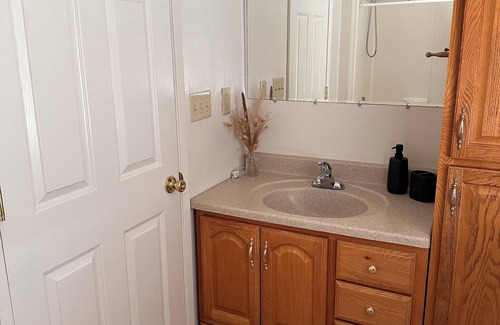 Stanislaus County Other | Cozy, Quiet Guest Farmhouse Studio Above Garage With A View Great For Families