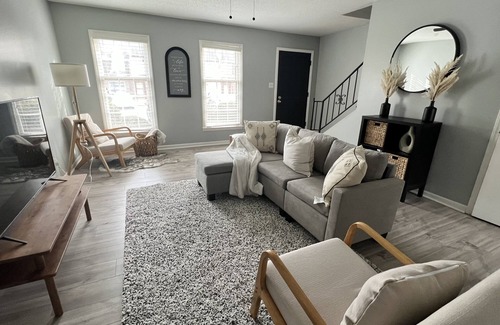 Sheffield Park House | Cozy & Quiet home- 10 minutes from downtown Charlotte