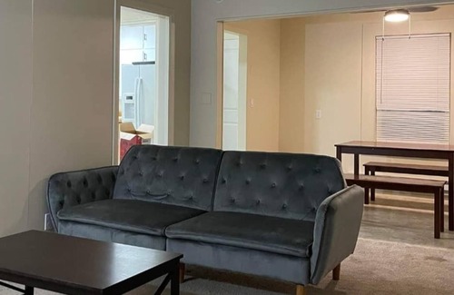 Maplewood Cottage | Cozy Quiet Maplewood Cottage - 1 minute from golf course