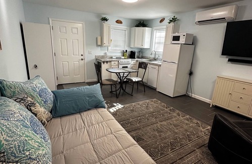 Wilmington Apartment | Cozy, quiet studio apartment, excellent for traveling professionals!