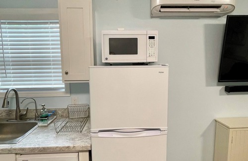 Wilmington Apartment | Cozy, quiet studio apartment, excellent for traveling professionals!