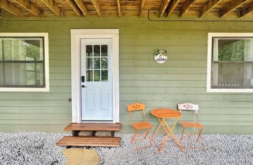 Snellville Apartment | Cozy quiet studio in serene Norris Lake Community