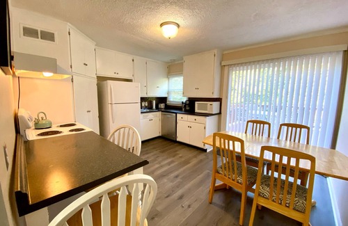 Merriam House | Cozy Ranch Close to everything