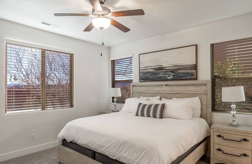 Santa Clara House | Cozy Remodeled Family & Pet Friendly Retreat In Paradise Village - 🥾& 🚵‍♀️
