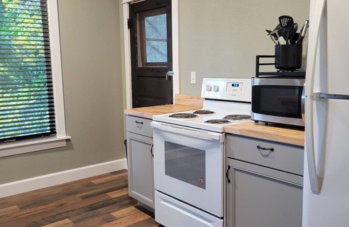 Wallace House | Cozy, remodeled townhome retreat in downtown Historic Wallace!