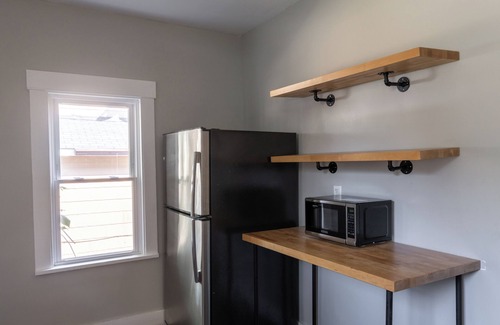 Dayton House | Cozy, Renovated 3-Bedroom in the Heart of Dayton