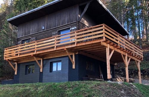 Premanon Ski Chalet | COZY RENOVATED CHALET AND COMFORTABLE FROM 4 TO 10 PEOPLE