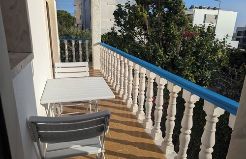 Ericeira House | Cozy Retreat 400m from the Beach (plus home gym, patio and garden)