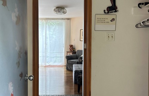 Richmond Hill House | Cozy retreat, golden location - 24/7 private lake access & amazing views!
