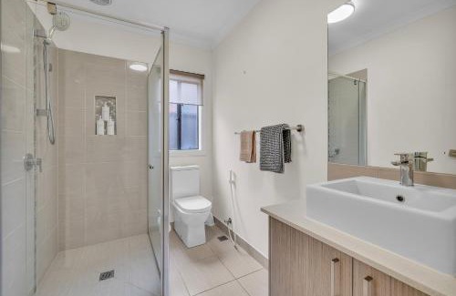 Craigieburn House | Cozy Retreat in the Heart of Craigieburn