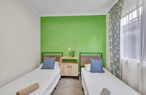 Craigieburn House | Cozy Retreat in the Heart of Craigieburn
