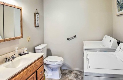 Booneville House | Cozy retreat not far from Mt. Magazine or Blue Mountain! n