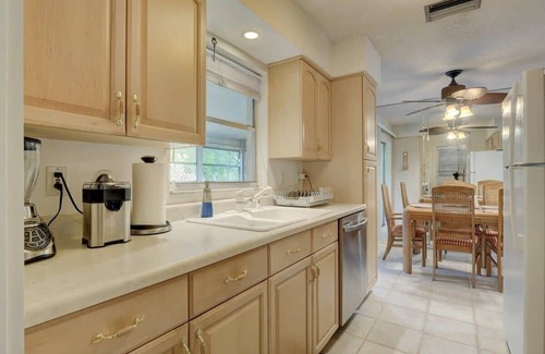 Bonita Springs House | Cozy Retreat: Privacy & Outdoor Charm