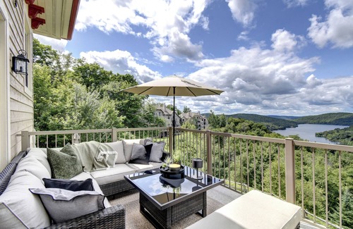 Mont-Tremblant Village House | Cozy retreat with breath taking mountain and water views