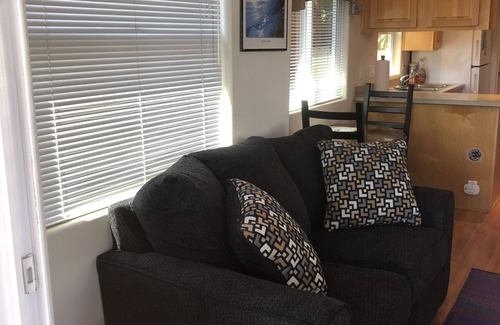 Nehalem Cottage | Cozy River Cottage on the Oregon Coast