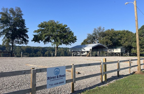 Counce House | Cozy river front RV with WiFi and AC in lovely Savannah, TN.