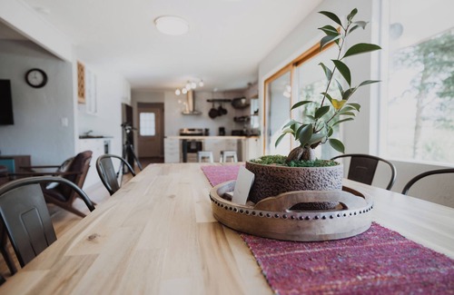 Buena Vista House | Cozy River Side Home, Barrel Sauna, Wood Burning Stove and Fire Pit