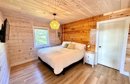 Found Mills Cottage | Cozy Riverview Cottage in Stanley Bridge - Minutes away from beaches and golf.