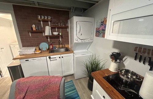 West Hartford Apartment | Cozy Rockledge Retreat