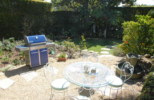 Lower Riviera House | Cozy, Romantic Retreat in the Heart of Santa Barbara near the Historical Mission