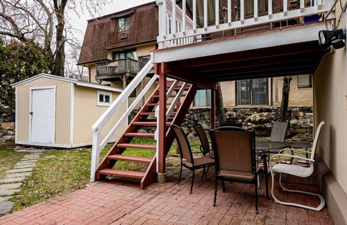 Stamford House | Cozy Room in 2 Bed 1 Bath AirBNB