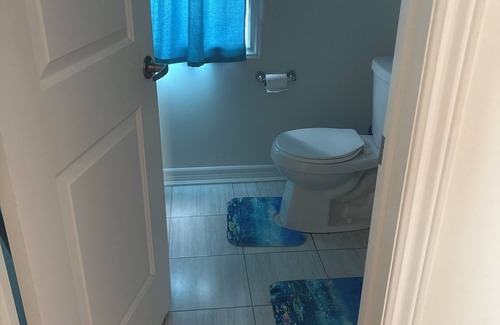 Durham Region Condo | Cozy room . Modern home (Share Bathroom)