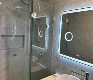 Revesby House | Cozy Room with Private Bathroom, Toilet and Balcony Close to Train Station and Airport