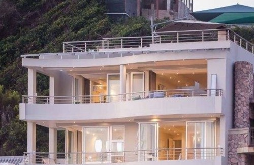 Herolds Bay Bed & Breakfast | Cozy Room with Stunning Ocean View in Herolds Bay, South Africa