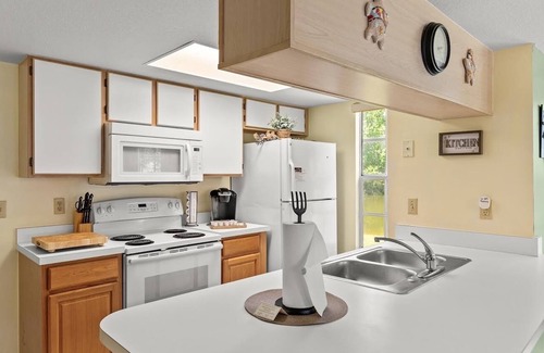 Royal Palm Bay House | Cozy @ Royal bay (10 minutes from disney)