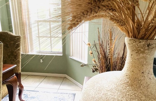 Royal Palm Bay House | Cozy @ Royal bay (10 minutes from disney)