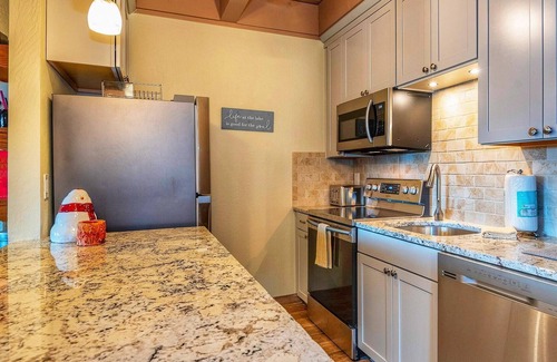 Incline Village Cabin | Cozy Rustic Townhome in Incline Village