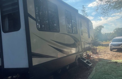 Lakeview Jefferson County House | Cozy RV in Lovely Orange with WiFi, AC