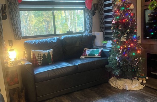 Lakeview Jefferson County House | Cozy RV in Lovely Orange with WiFi, AC