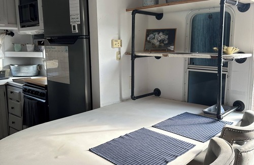Snow Hill House | Cozy RV in Snow Hill please enjoy a peaceful relaxing day.