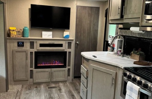 Goreville RV Rental | Cozy RV with Master & Bunk Room in Goreville, IL a few steps from Lake of Egypt!